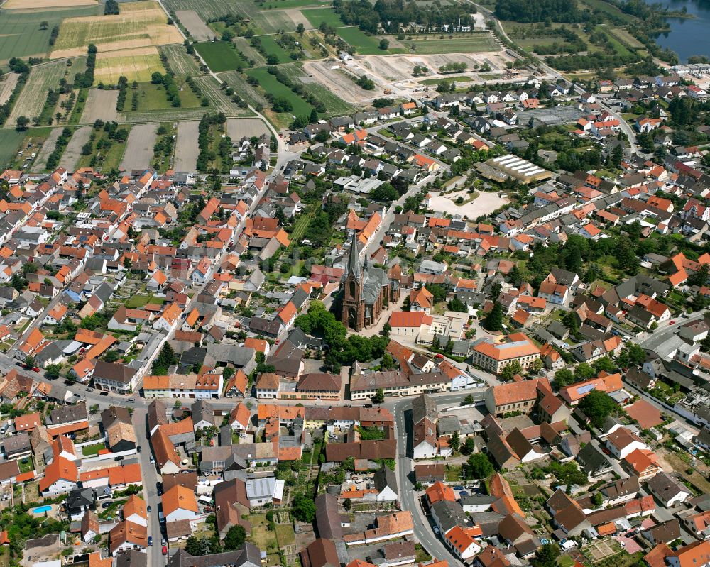 Luftbild Rheinsheim - Stadtansicht vom Innenstadtbereich in Rheinsheim im Bundesland Baden-Württemberg, Deutschland