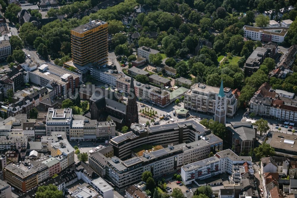Luftaufnahme Gelsenkirchen - Stadtansicht vom Innenstadtbereich rund um den Heinrich-König-Platz in Gelsenkirchen im Bundesland Nordrhein-Westfalen, Deutschland
