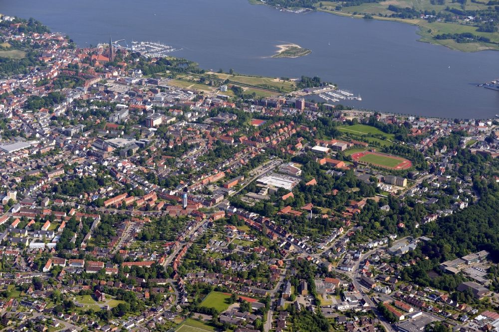 Schleswig aus der Vogelperspektive: Stadtansicht vom Innenstadtbereich in Schleswig im Bundesland Schleswig-Holstein