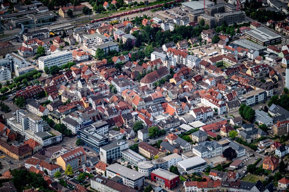 Sinsheim aus der Vogelperspektive: Stadtansicht vom Innenstadtbereich in Sinsheim im Bundesland Baden-Württemberg, Deutschland