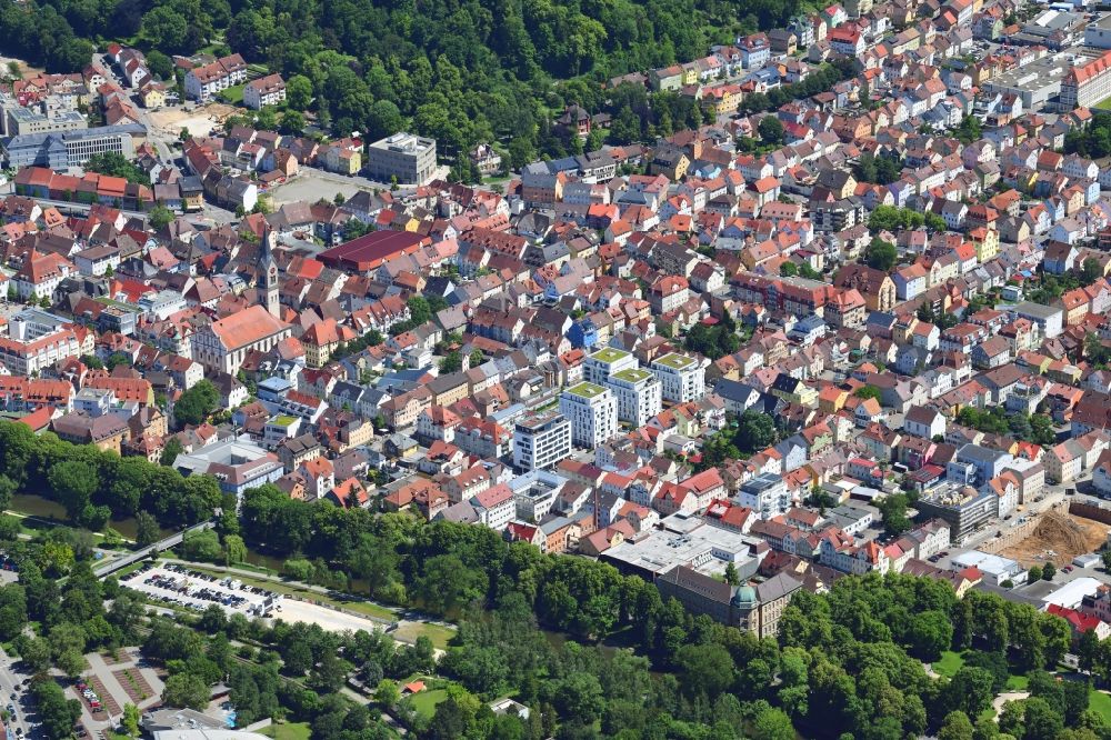 Tuttlingen von oben - Stadtansicht im Innenstadtbereich im Stadtgebiet in Tuttlingen im Bundesland Baden-Württemberg, Deutschland