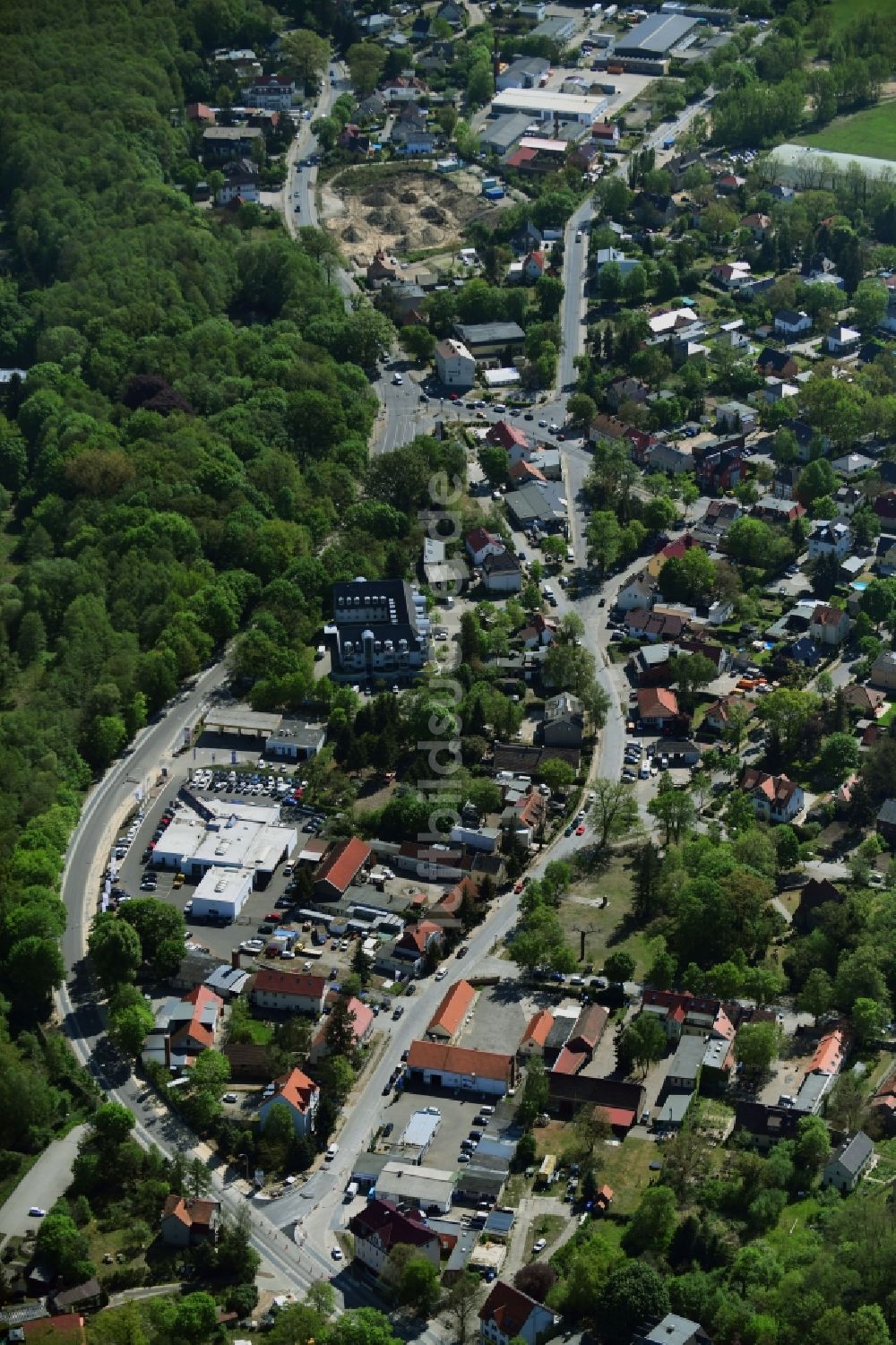 Stahnsdorf von oben - Stadtansicht vom Innenstadtbereich in Stahnsdorf im Bundesland Brandenburg, Deutschland