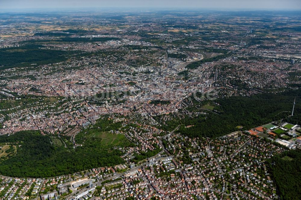Luftaufnahme Stuttgart - Stadtansicht vom Innenstadtbereich in Stuttgart im Bundesland Baden-Württemberg, Deutschland