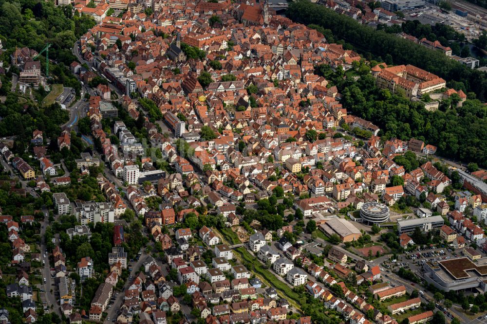 Tübingen von oben - Stadtansicht vom Innenstadtbereich in Tübingen im Bundesland Baden-Württemberg, Deutschland