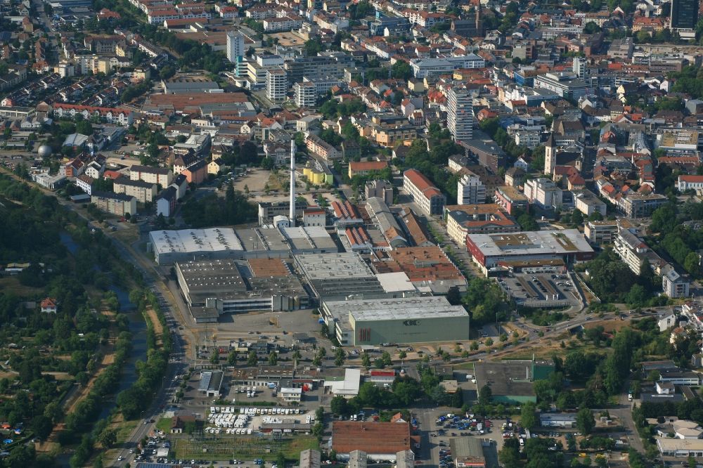 Lörrach von oben - Stadtansicht vom Innenstadtbereich und dem Textilunternehmen KBC in Lörrach im Bundesland Baden-Württemberg