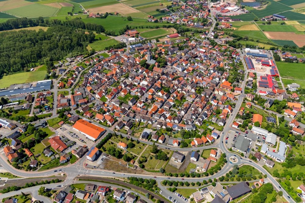 Luftaufnahme Volkmarsen - Stadtansicht vom Innenstadtbereich in Volkmarsen im Bundesland Hessen, Deutschland