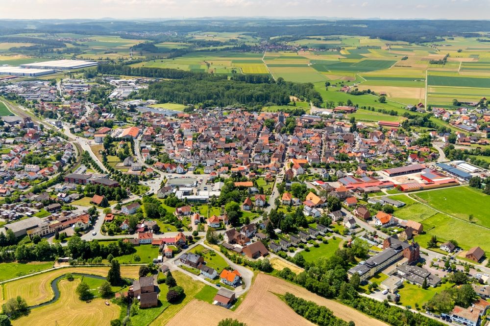 Luftaufnahme Volkmarsen - Stadtansicht vom Innenstadtbereich in Volkmarsen im Bundesland Hessen, Deutschland