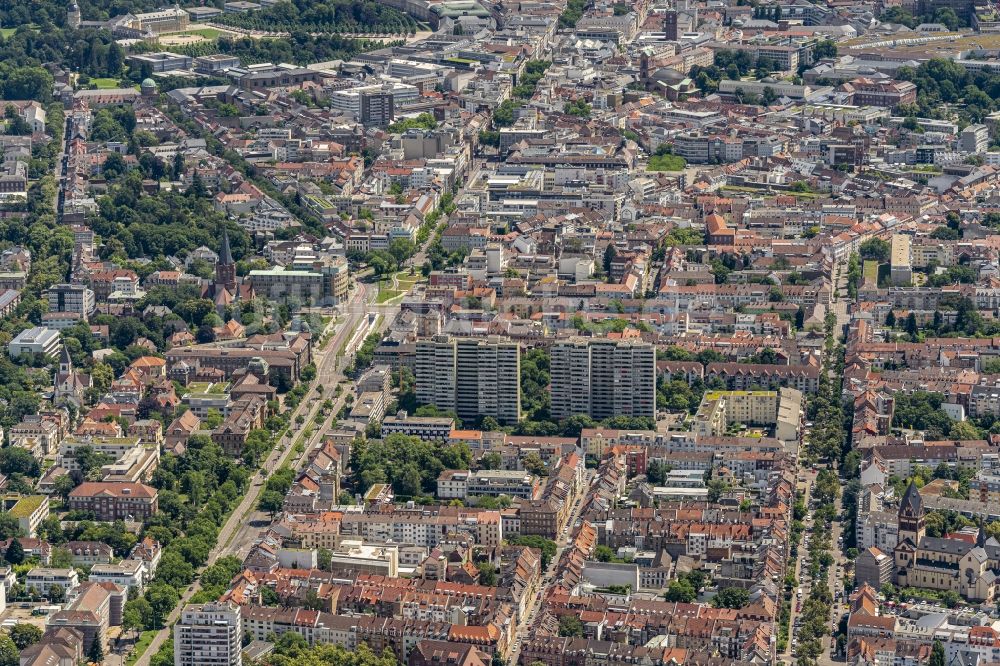 Luftbild Karlsruhe - Stadtansicht vom Innenstadtbereich der Weststadt mit Kaiserallee in Karlsruhe im Bundesland Baden-Württemberg, Deutschland