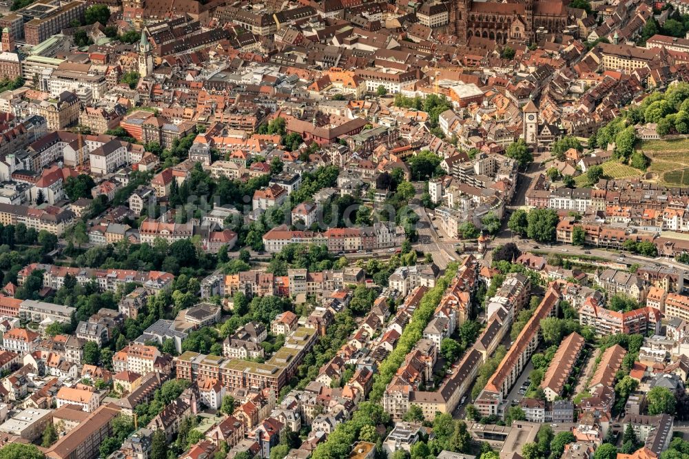 Luftbild Freiburg im Breisgau - Stadtansicht vom Innenstadtbereich Wiehre und Altstadt in Freiburg im Breisgau im Bundesland Baden-Württemberg, Deutschland