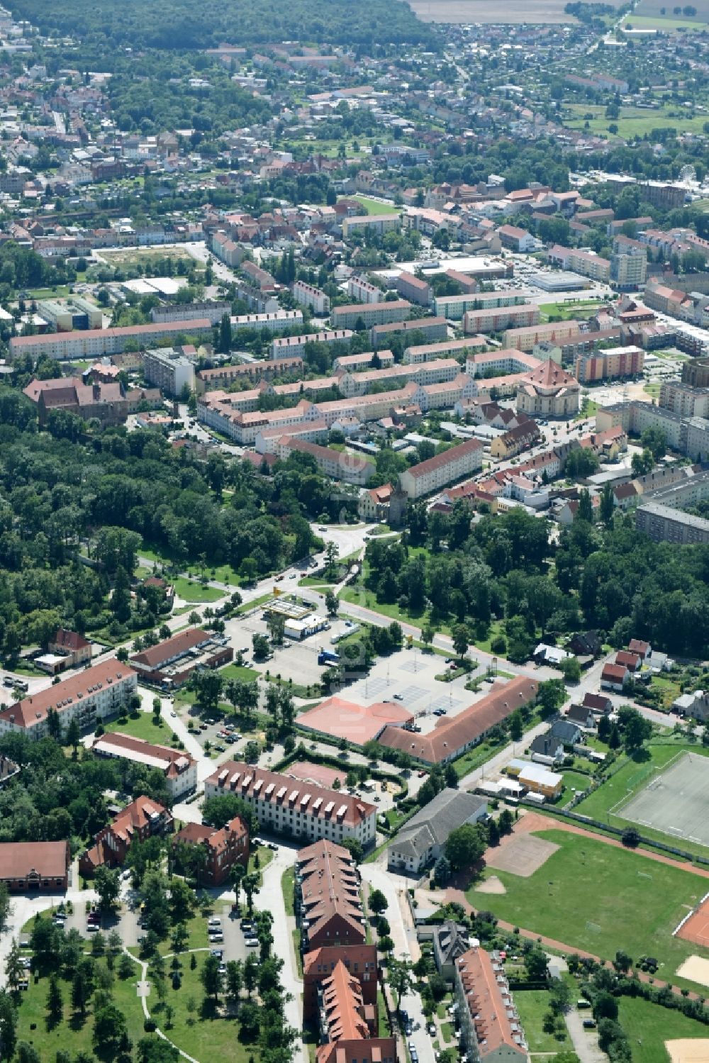 Luftbild Zerbst/Anhalt - Stadtansicht vom Innenstadtbereich in Zerbst/Anhalt im Bundesland Sachsen-Anhalt, Deutschland
