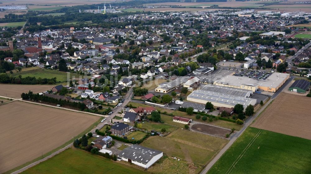 Luftaufnahme Zülpich - Stadtansicht vom Innenstadtbereich in Zülpich im Bundesland Nordrhein-Westfalen, Deutschland