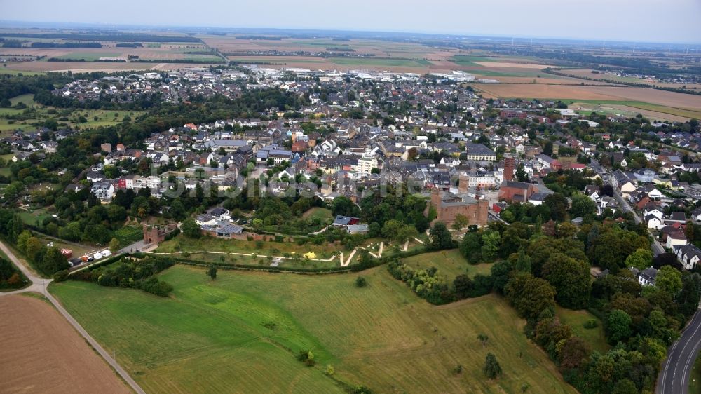 Zülpich von oben - Stadtansicht vom Innenstadtbereich in Zülpich im Bundesland Nordrhein-Westfalen, Deutschland