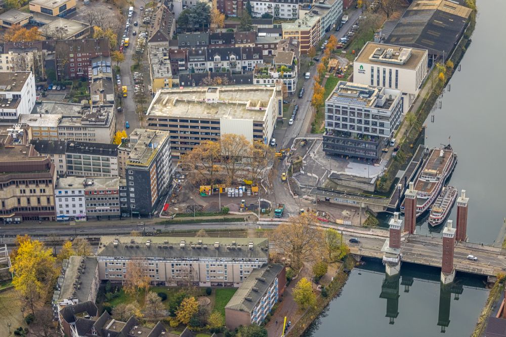 Luftaufnahme Duisburg - Stadtansicht des Innenstadtbereiches mit der Brücke am Schwanentor in Duisburg im Bundesland Nordrhein-Westfalen, Deutschland