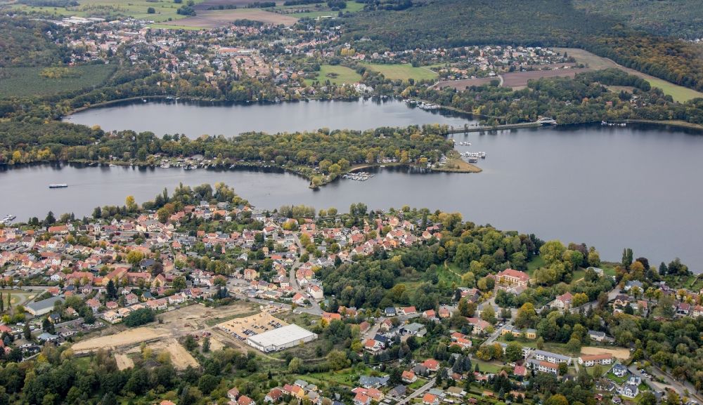 Luftaufnahme Schwielowsee - Stadtansicht des Innenstadtbereiches von Caputh in Schwielowsee im Bundesland Brandenburg, Deutschland