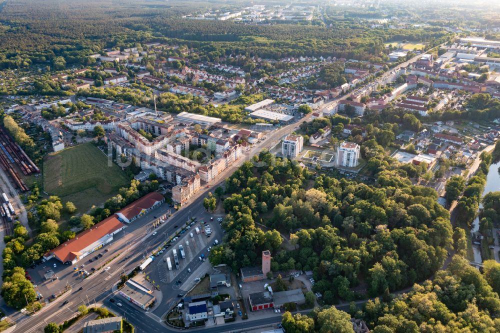 Luftaufnahme Eberswalde - Stadtansicht des Innenstadtbereiches entlang der Bundesstraße B167 in Eberswalde im Bundesland Brandenburg, Deutschland