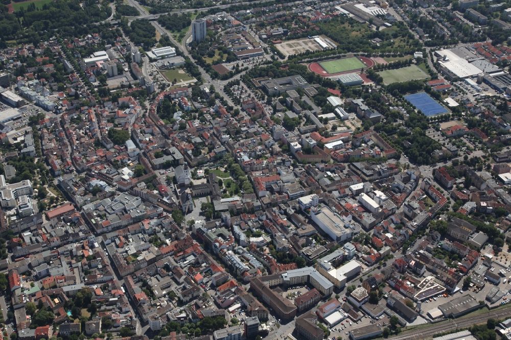 Frankenthal (Pfalz) aus der Vogelperspektive: Stadtansicht des Innenstadtbereiches in Frankenthal (Pfalz) im Bundesland Rheinland-Pfalz, Deutschland