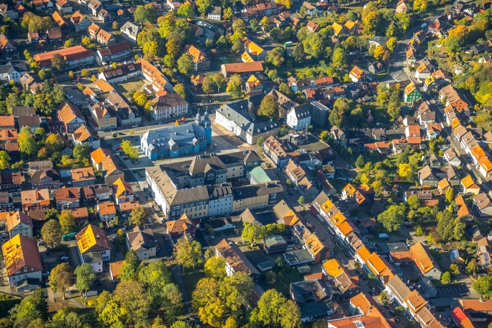 Luftbild Clausthal-Zellerfeld - Stadtansicht des Innenstadtbereiches an der Marktkirche zum Heiligen Geist in Clausthal-Zellerfeld im Bundesland Niedersachsen, Deutschland