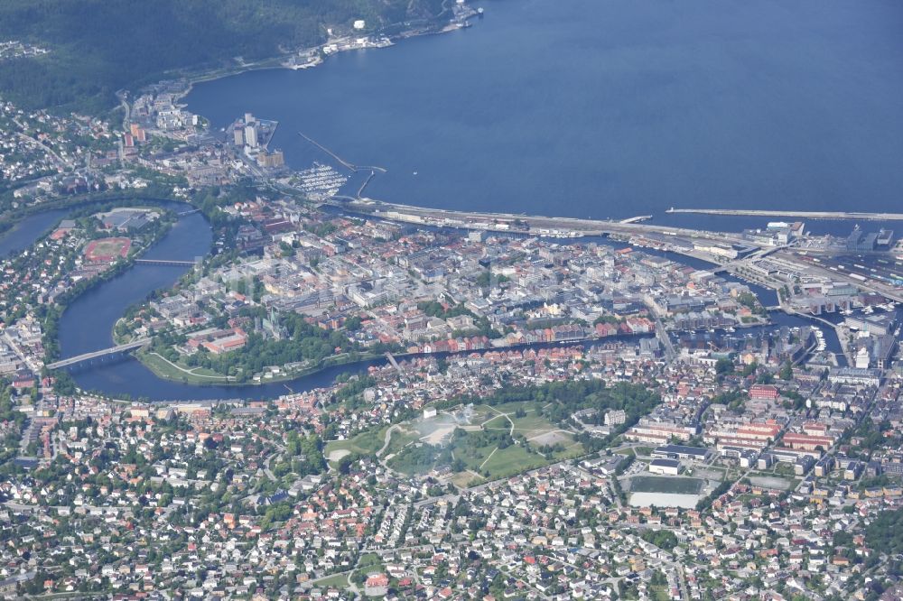 Trondheim von oben - Stadtansicht des Innenstadtbereiches Trondheim in Sør-Trøndelag, Norwegen