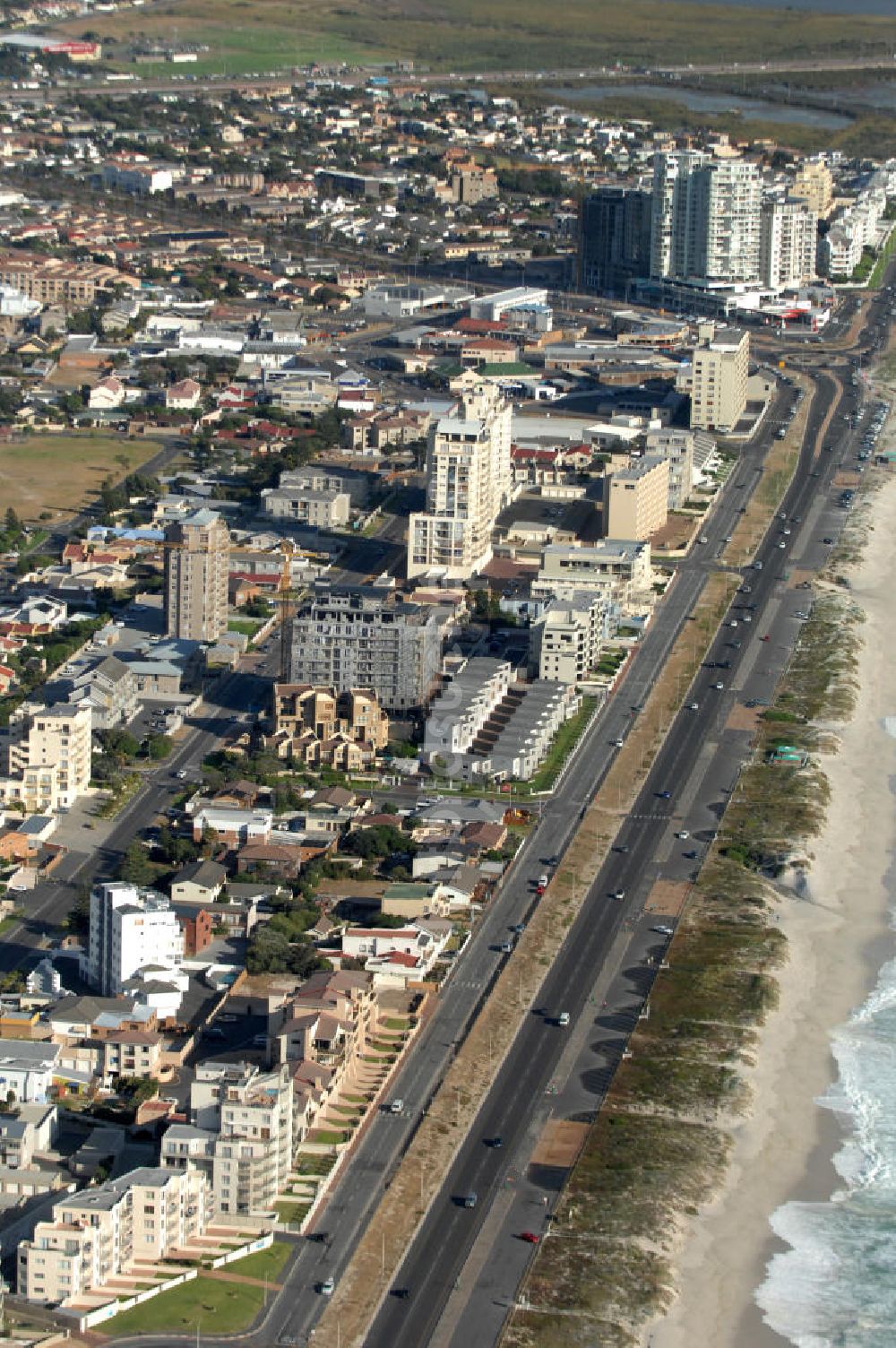 Kapstadt von oben - Stadtansicht von Kapstadt am Blouberg Strand