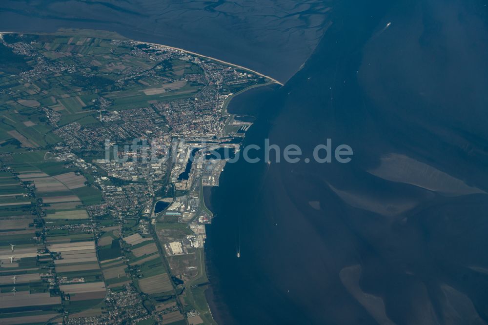 Cuxhaven von oben - Stadtansicht am Küstenbereich Cuxhaven in Cuxhaven im Bundesland Niedersachsen, Deutschland