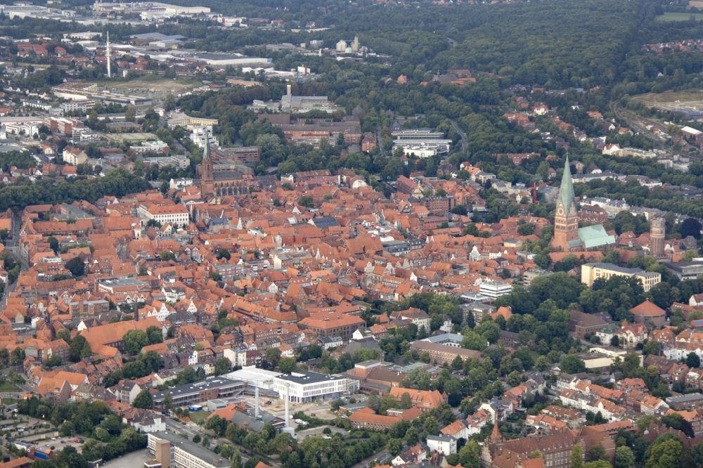 Luftaufnahme Lüneburg - Stadtansicht Lüneburg im Bundesland Niedersachsen