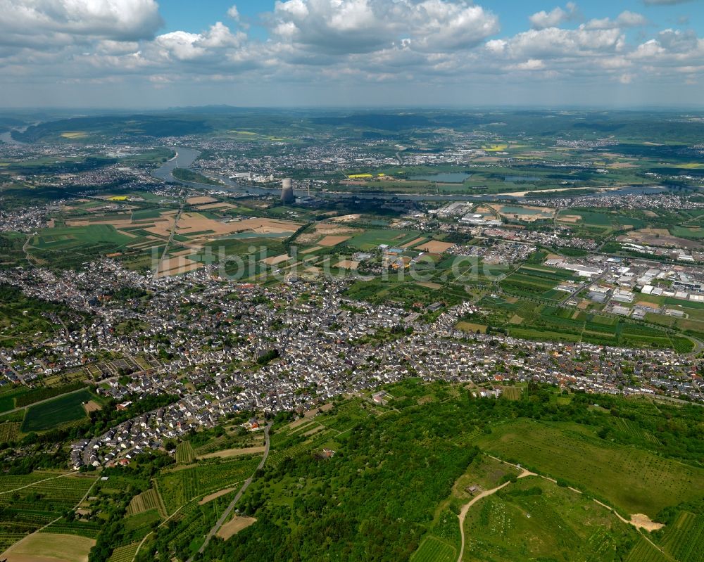 Luftaufnahme Mülheim-Kärlich - Stadtansicht von Mülheim-Kärlich am Rhein im Bundesland Rheinland-Pfalz