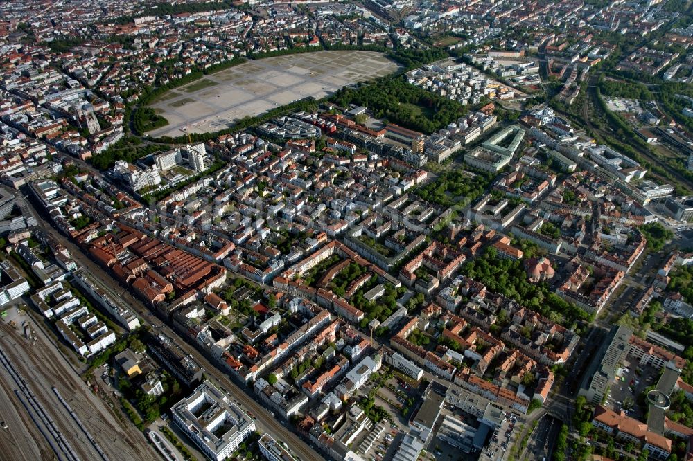Luftbild München - Stadtansicht des Ortsteils Schwanthalerhöhe mit Theresienwiese im Stadtgebiet in München im Bundesland Bayern, Deutschland
