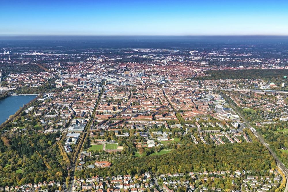 Hannover von oben - Stadtansicht Südstadt im Stadtgebiet in Hannover im Bundesland Niedersachsen, Deutschland