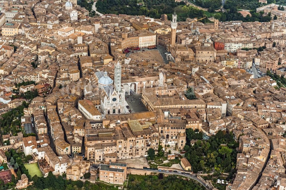 Luftbild Siena - Stadtansicht von Siena in der gleichnamigen Provinz in Italien