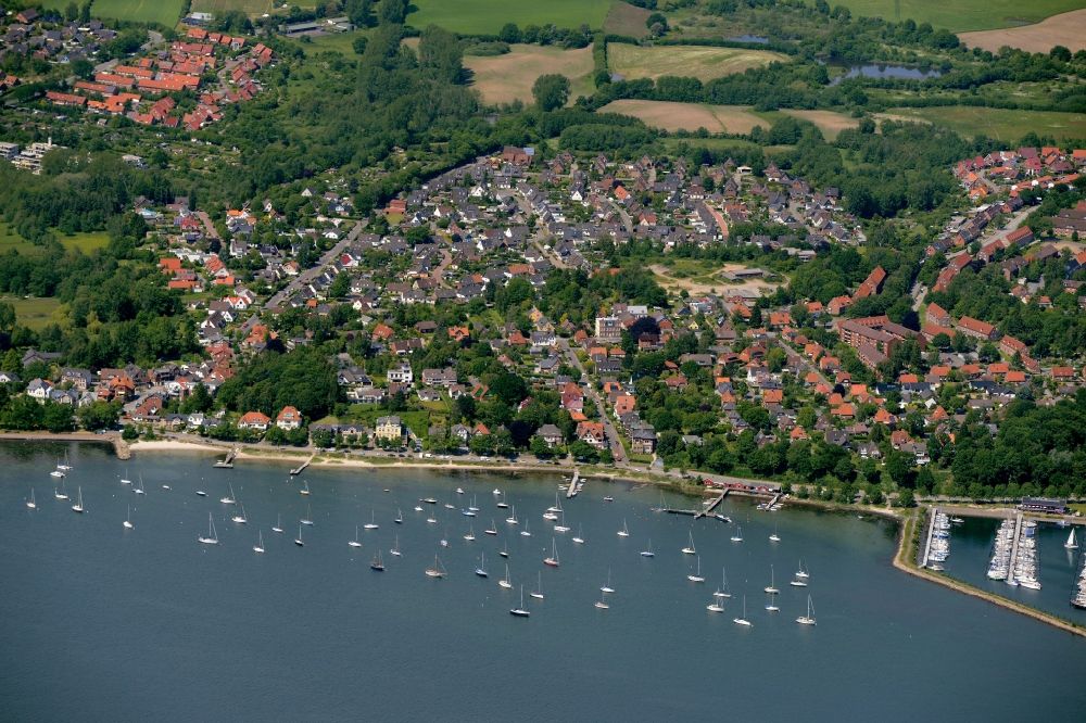 Luftaufnahme Eckernförde - Stadtansicht der Stadt Eckernförde im Bundesland Schleswig-Holstein
