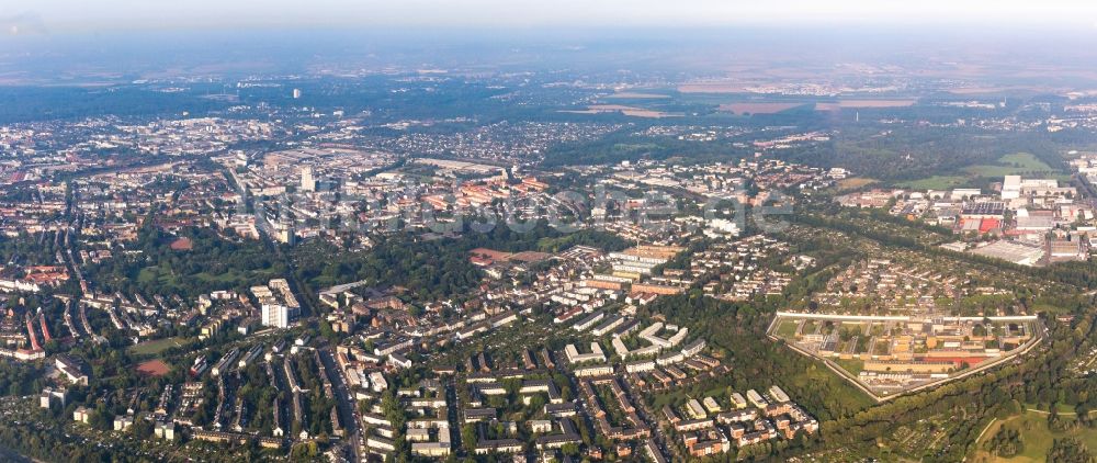 Luftaufnahme Köln - Stadtansicht im Stadtgebiet Ossendorf in Köln im Bundesland Nordrhein-Westfalen, Deutschland