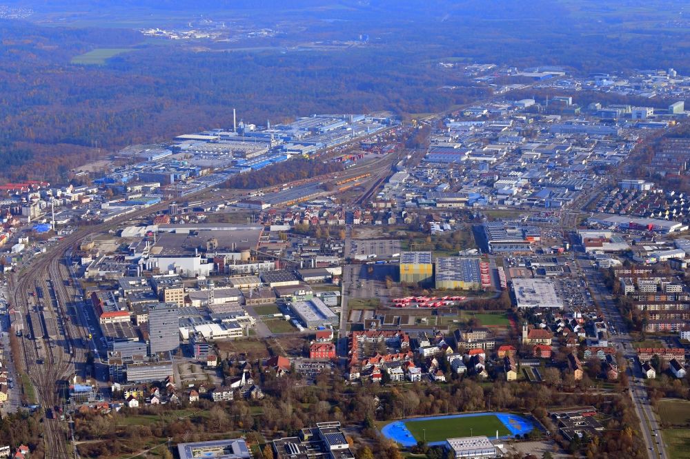 Luftbild Singen (Hohentwiel) - Stadtansicht im Stadtgebiet in Singen (Hohentwiel) im Bundesland Baden-Württemberg, Deutschland