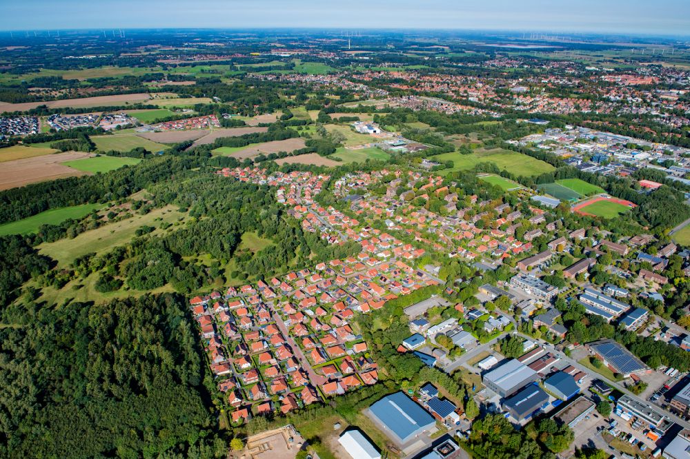 Luftaufnahme Stade - Stadtansicht des Stadtteil Ottenbeck in Stade im Bundesland Niedersachsen, Deutschland