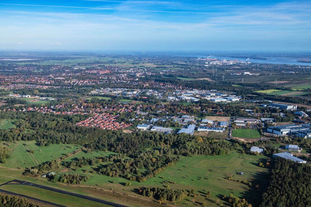 Luftbild Stade - Stadtansicht des Stadtteil Ottenbeck in Stade im Bundesland Niedersachsen, Deutschland