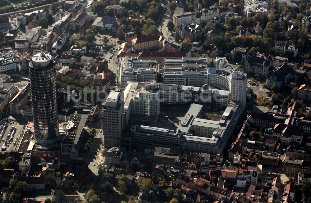 Luftbild Jena - Stadtansicht vom Stadtzentrum mit dem Hochhaus Intershop Tower und der Goethe Gallerie in Jena in Thüringen