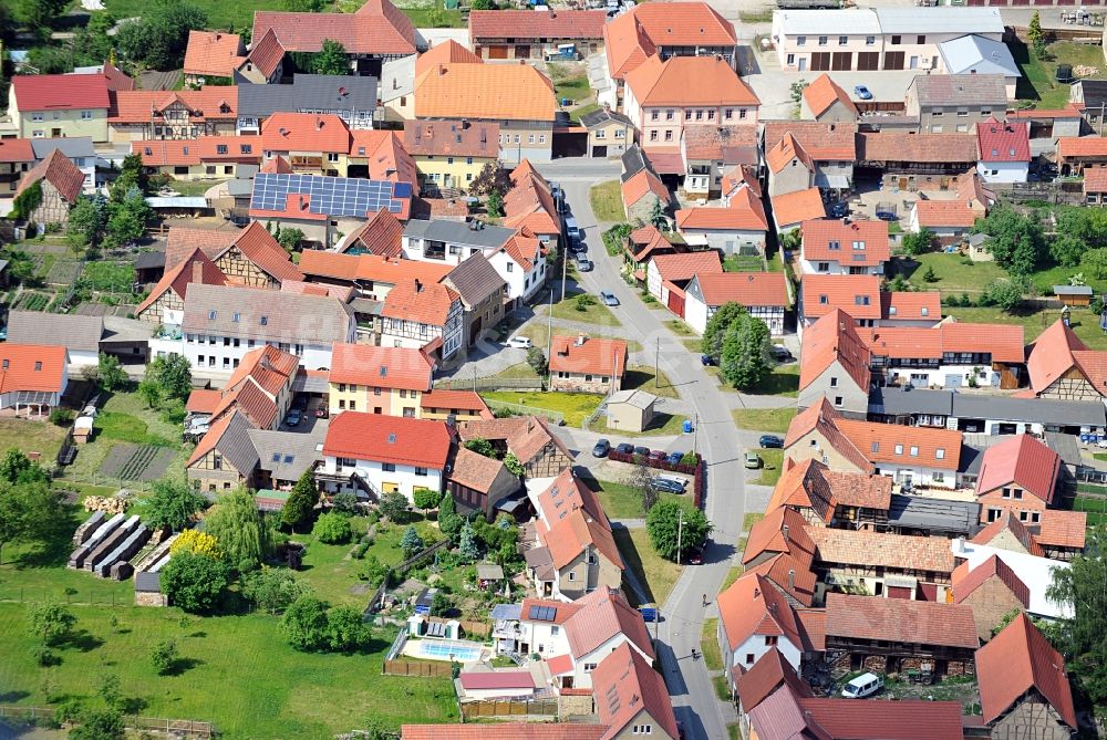 Tonndorf aus der Vogelperspektive: Stadtansicht von Tonndorf in Thüringen