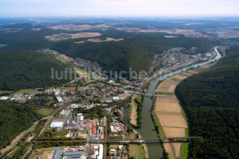 Luftaufnahme Langenprozelten - Stadtansicht am Ufer des Flußverlaufes des Main in Langenprozelten im Bundesland Bayern, Deutschland