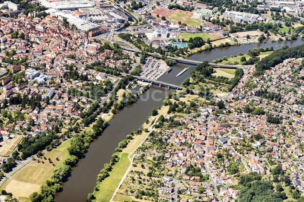 Luftbild Lohr am Main - Stadtansicht am Ufer des Flußverlaufes des Main in Lohr am Main im Bundesland Bayern, Deutschland