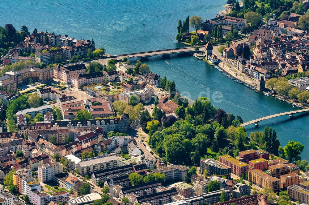 Luftbild Konstanz - Stadtansicht am Ufer des Flußverlaufes des Rhein im Ortsteil Petershausen-West in Konstanz im Bundesland Baden-Württemberg, Deutschland