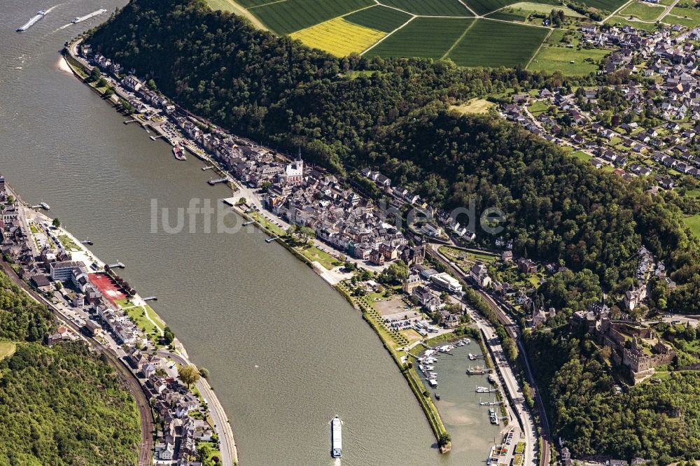 Luftaufnahme Sankt Goar - Stadtansicht am Ufer des Flußverlaufes des Rhein in Sankt Goar im Bundesland Rheinland-Pfalz, Deutschland