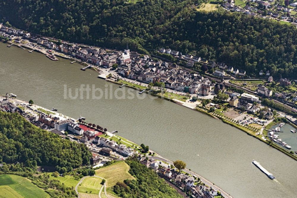 Sankt Goar von oben - Stadtansicht am Ufer des Flußverlaufes des Rhein in Sankt Goar im Bundesland Rheinland-Pfalz, Deutschland