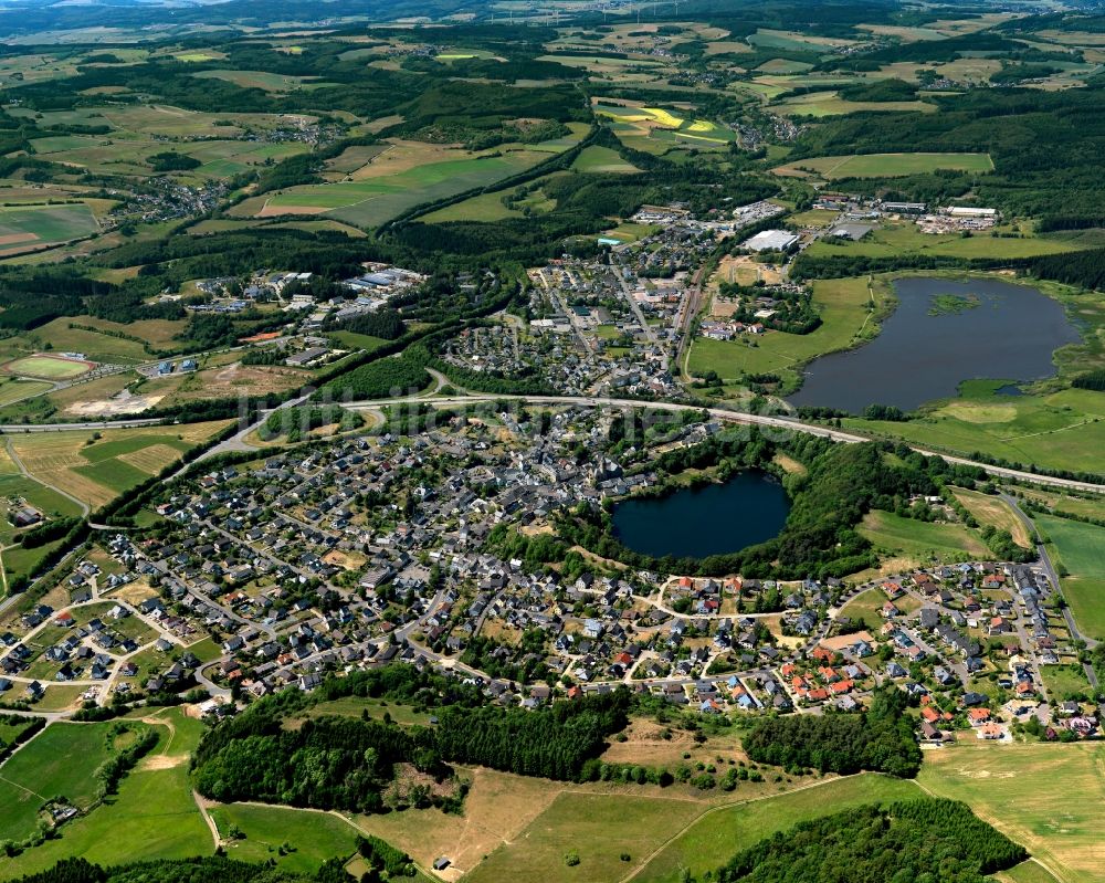 Ulmen aus der Vogelperspektive: Stadtansicht von Ulmen im Bundesland Rheinland-Pfalz