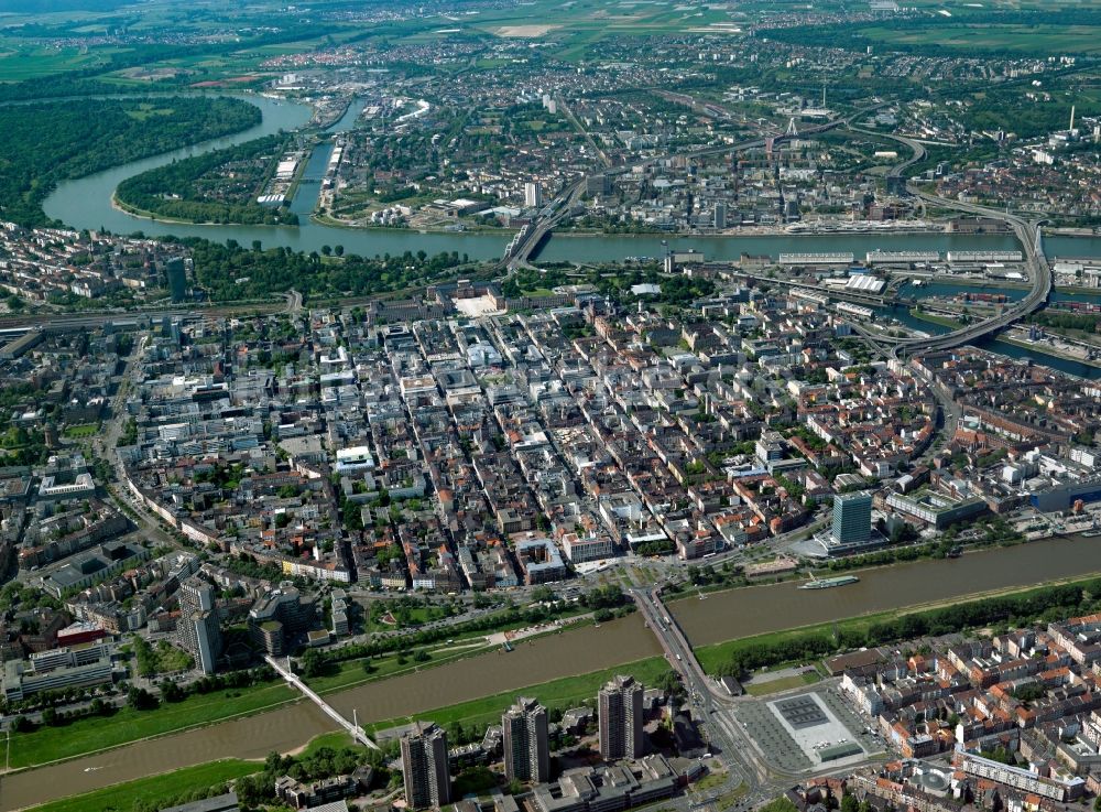 Luftbild Mannheim - Stadtansicht vom Zentrum der Stadt Mannheim im Bundesland Baden-Württemberg