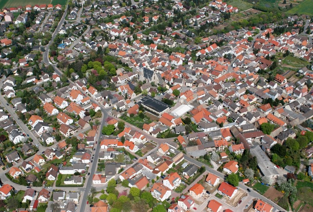 Luftaufnahme Zornheim - Stadtansicht von Zornheim im Bundesland Rheinland-Pfalz