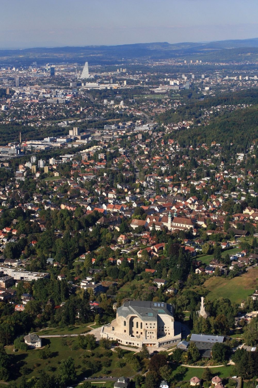 Luftbild Dornach - Stadtbereich und Goetheanum in Dornach in der Schweiz, Kanton Solothurn