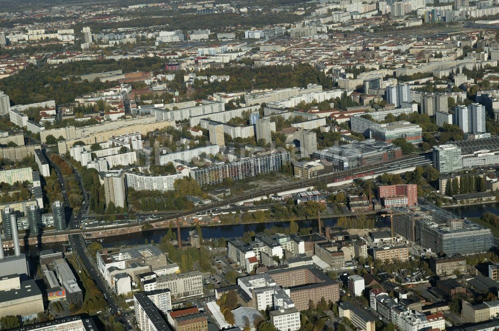Luftbild Berlin - Stadtbezirk Mitte mit Holzmarktstraße in Berlin im Bundesland Berlin