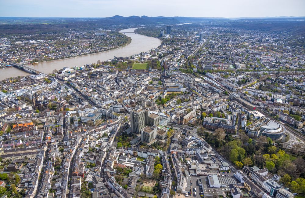 Luftbild Bonn - Stadtgebiet mit Außenbezirken und Innenstadtbereich und Rhein in Bonn im Bundesland Nordrhein-Westfalen, Deutschland
