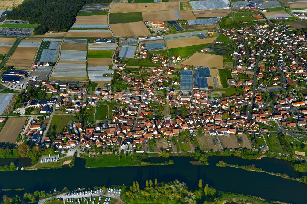 Luftbild Albertshofen - Stadtgebiet inmitten der Landwirtschaft in Albertshofen im Bundesland Bayern, Deutschland