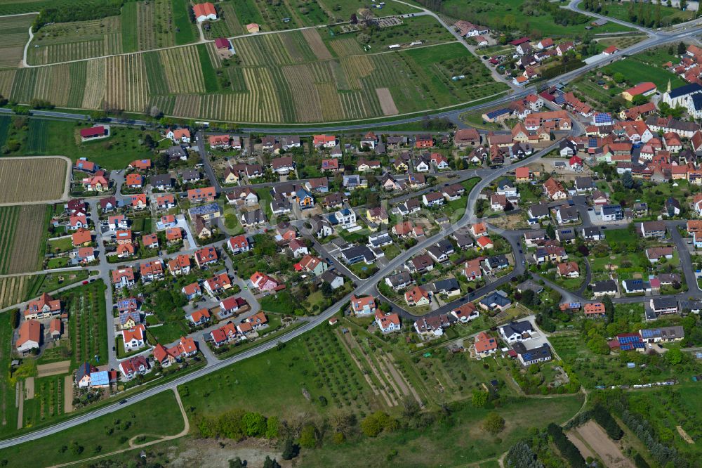 Luftbild Astheim - Stadtgebiet inmitten der Landwirtschaft in Astheim im Bundesland Bayern, Deutschland