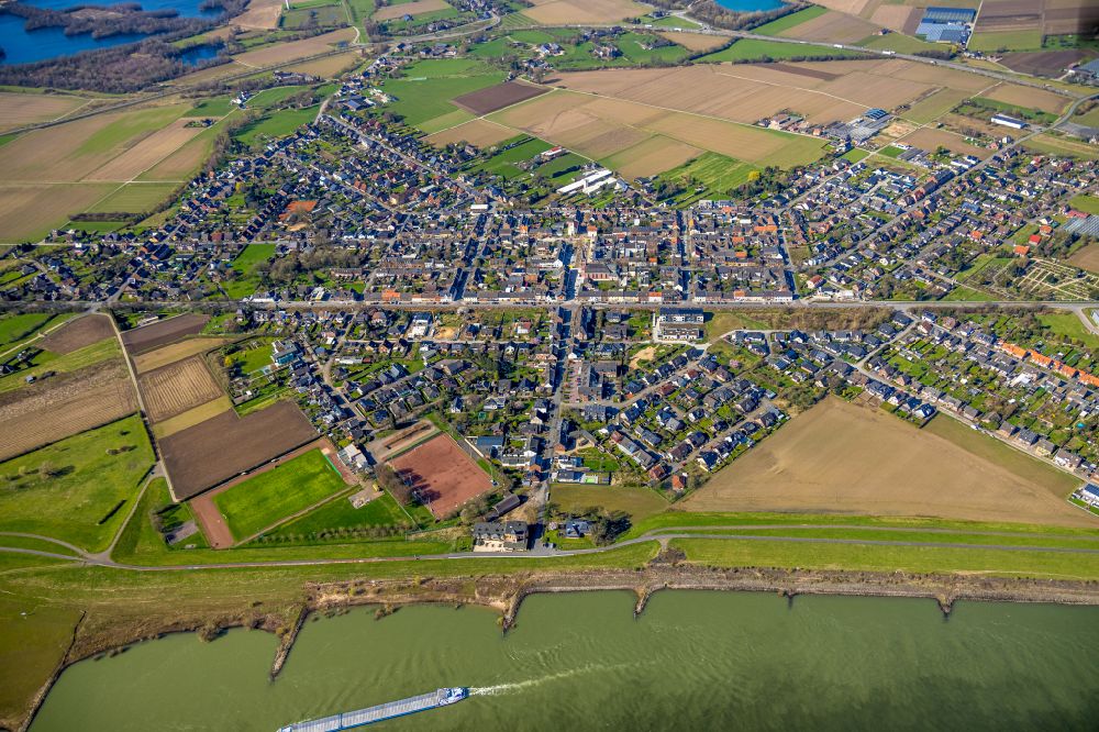 Luftbild Büderich - Stadtgebiet inmitten der Landwirtschaft in Büderich im Bundesland Nordrhein-Westfalen, Deutschland